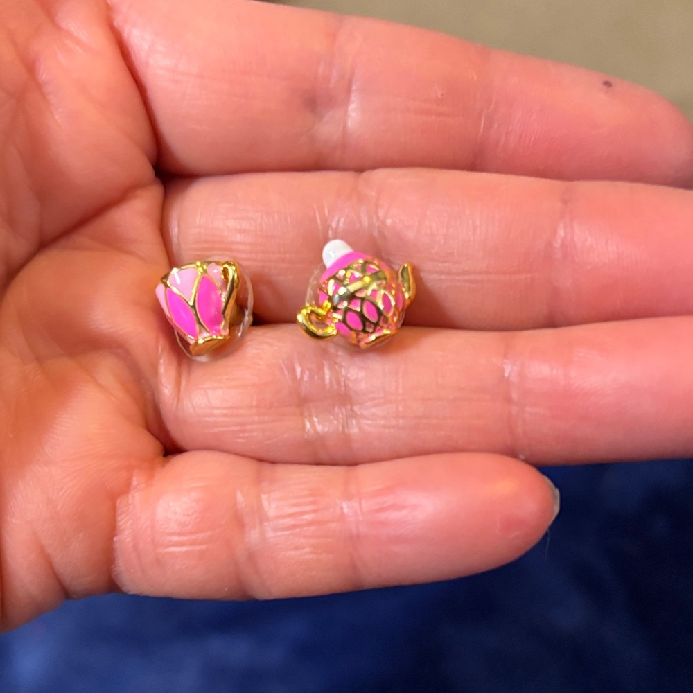 🌸NEW LISTING🌸 Kate Spade Tea Time Alice in Wonderland Earrings
